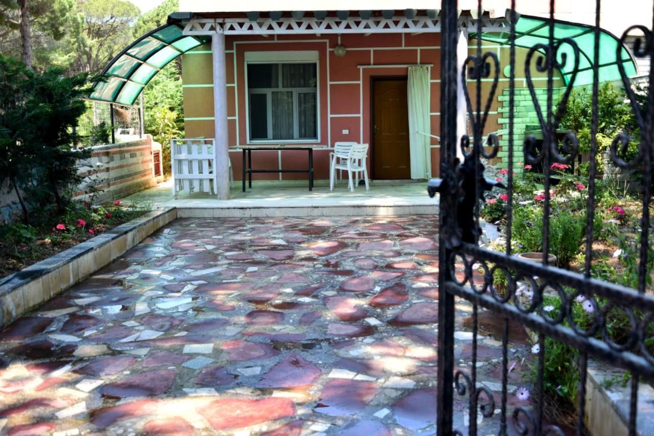 Villas Apartments Shahaj Vlorë エクステリア 写真