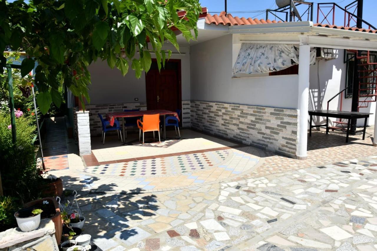 Villas Apartments Shahaj Vlorë エクステリア 写真
