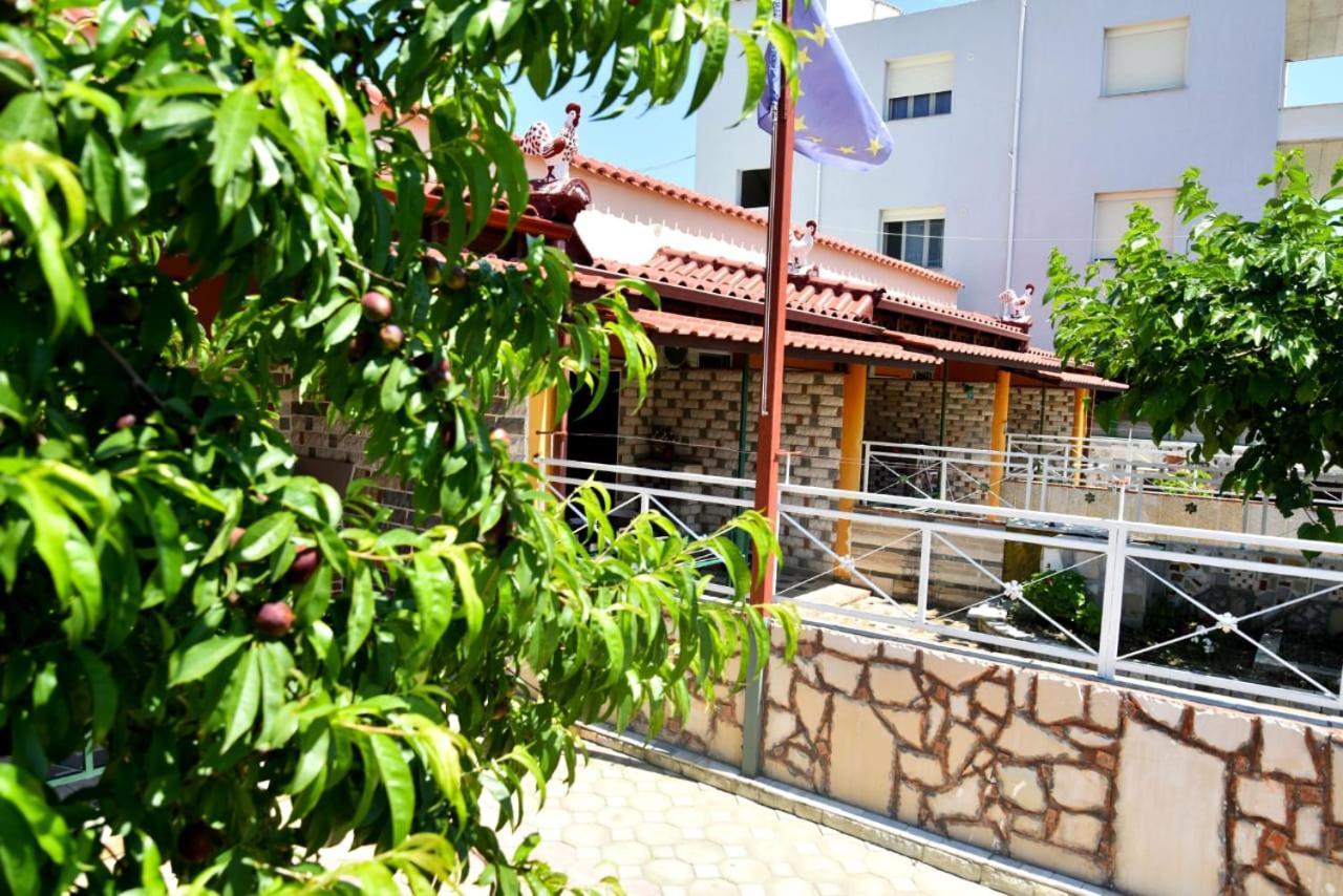 Villas Apartments Shahaj Vlorë エクステリア 写真