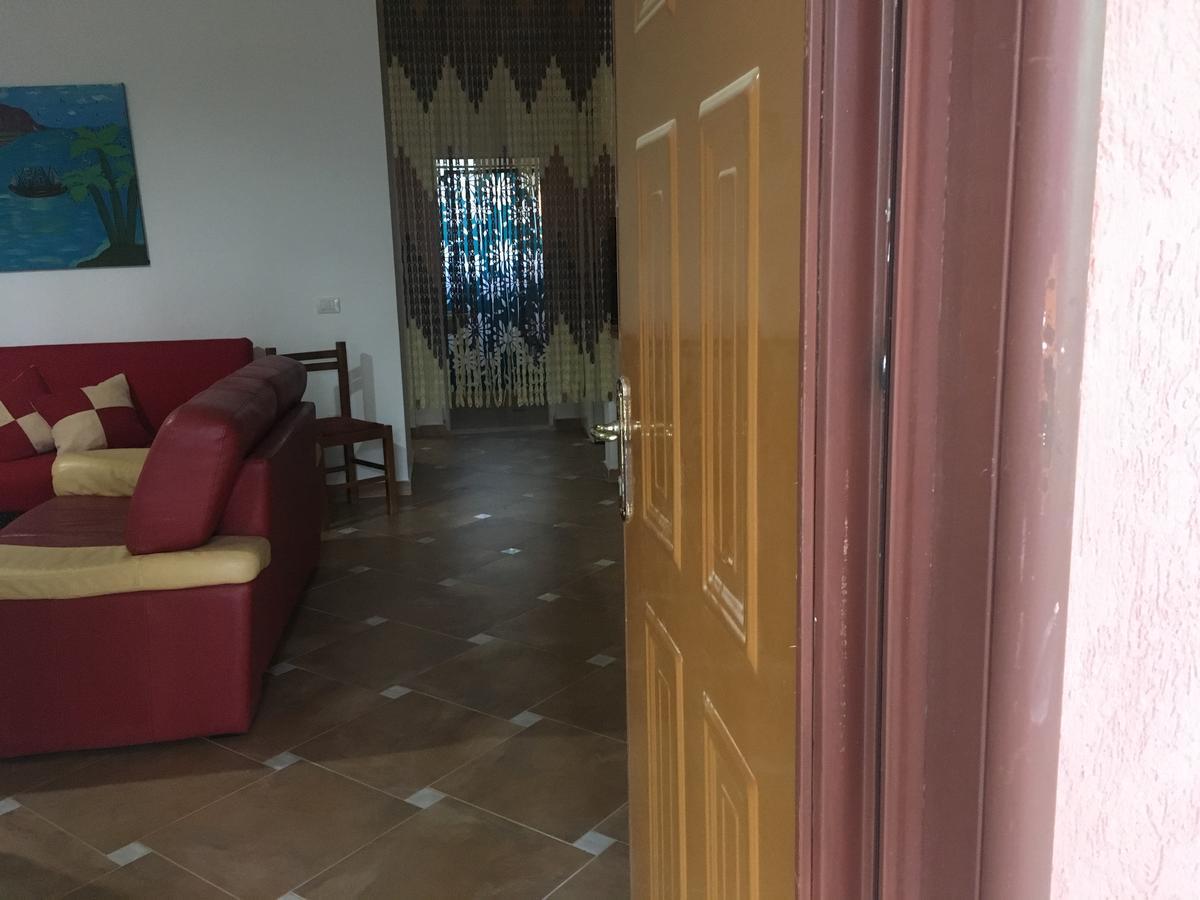 Villas Apartments Shahaj Vlorë エクステリア 写真