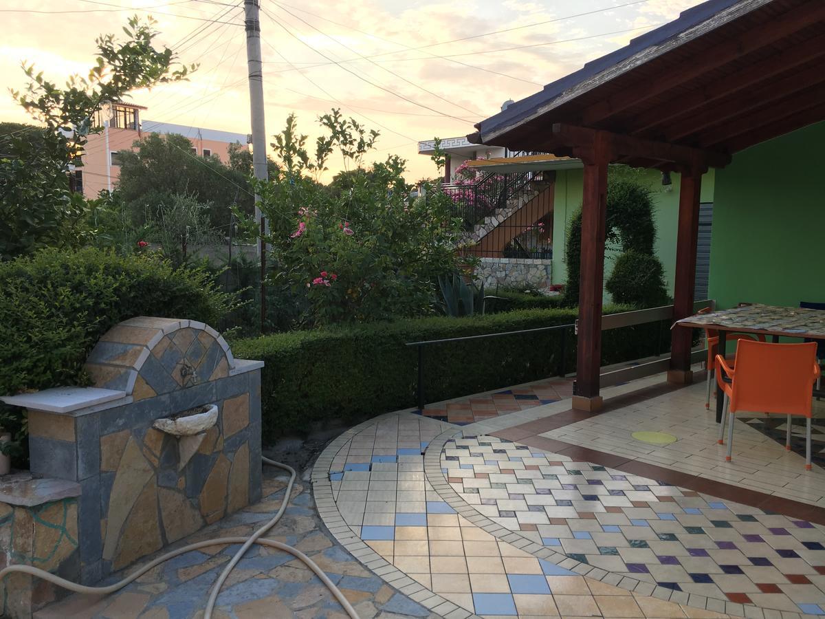 Villas Apartments Shahaj Vlorë エクステリア 写真