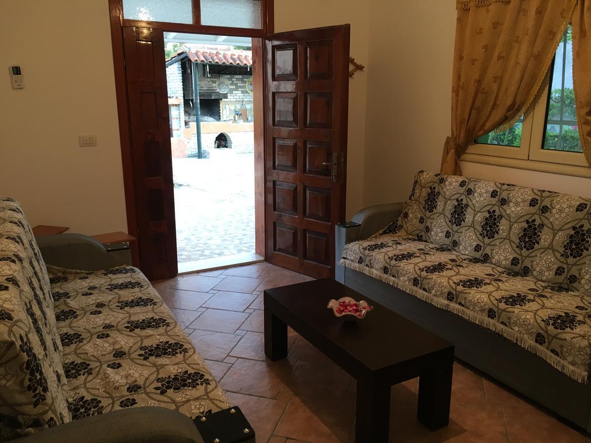 Villas Apartments Shahaj Vlorë エクステリア 写真
