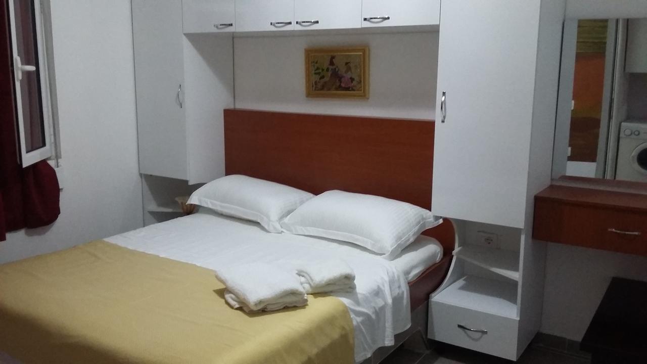 Villas Apartments Shahaj Vlorë エクステリア 写真