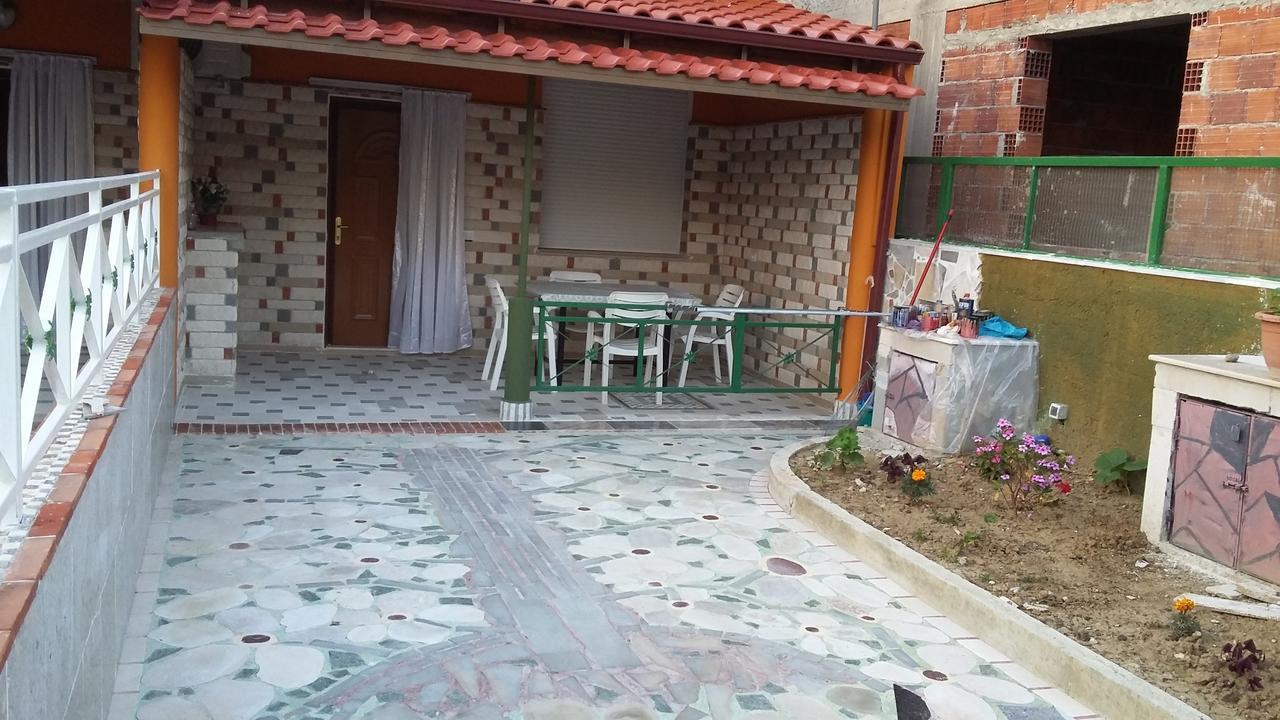 Villas Apartments Shahaj Vlorë エクステリア 写真